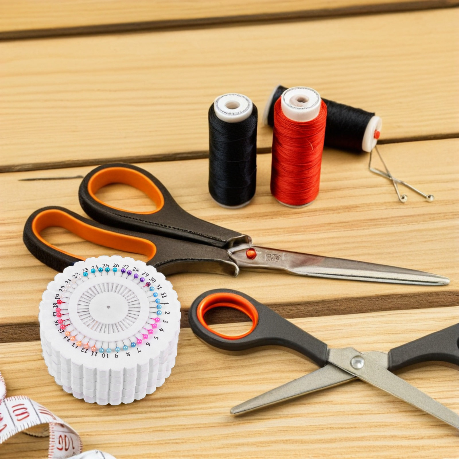 Jewelry Making Board - ブレスレット作りに使える、位置決めピン付きのくみ糸用ディスク型編み板。DIYジュエリー製作に最適な道具。