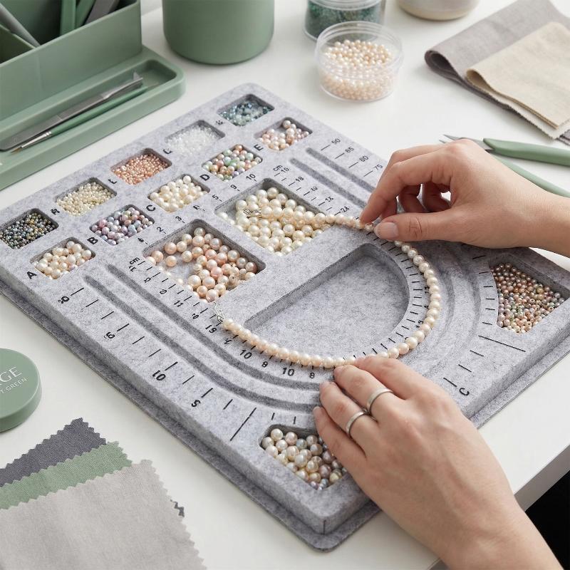 CMアルファベットスケール付きソフトパッドを使用したフェルト - Jewelry Making Board のレビューと価格